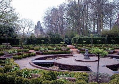 La roseraie du Parc régional Tournay-Solvay